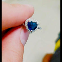 Load image into Gallery viewer, Garnet Red Personality Ruby Red Color Zircon 925 Silver Ring Love Heart Romantic Finger Ring For Women Wedding Jewelry Bague