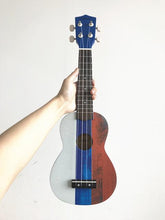 Load image into Gallery viewer, National flag Decal pattern soprano 21 inch beginner wholesale price ukulele