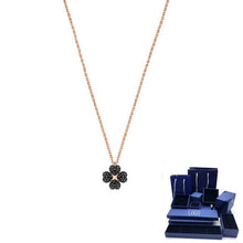Load image into Gallery viewer, LIDU High Quality And Fashion Exquisite Leaf Pendant Necklace Send Gift To Friends Free Mail Manufacturer Wholesale
