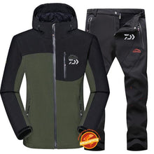 Load image into Gallery viewer, Man Winter Waterproof Fishing Clothes Warm Softshell Fleece Hiking DAIWA Fishing Clothing Outdoor Trekking Fishing Jacket Set
