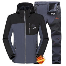 Load image into Gallery viewer, Man Winter Waterproof Fishing Clothes Warm Softshell Fleece Hiking DAIWA Fishing Clothing Outdoor Trekking Fishing Jacket Set
