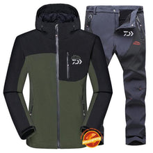 Load image into Gallery viewer, Man Winter Waterproof Fishing Clothes Warm Softshell Fleece Hiking DAIWA Fishing Clothing Outdoor Trekking Fishing Jacket Set
