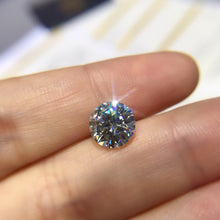 Load image into Gallery viewer, Poetry Of Jew Store Round Moissanite1.00ct D VVS barestone custom Moissanite ring Pendants for naked diamond
